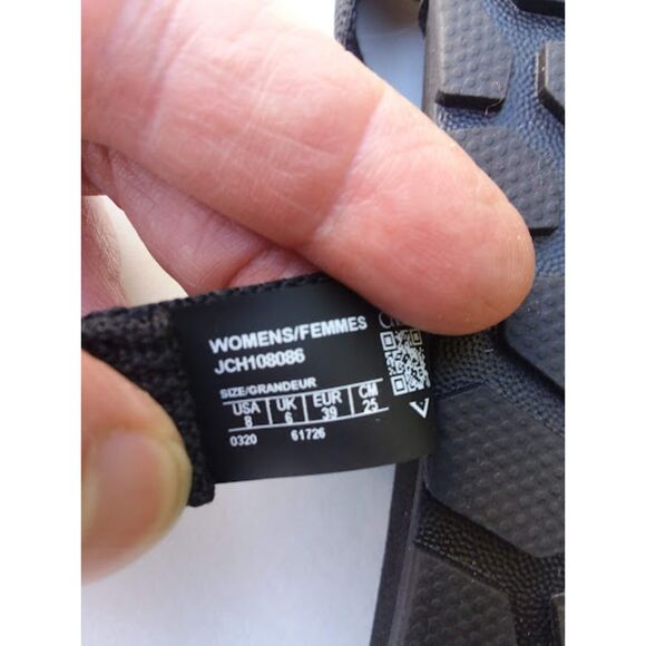 Chaco's Woman 8 Lowdown Sandal Black Lightweight Low Profile Z Strap Black - Picture 7 of 8